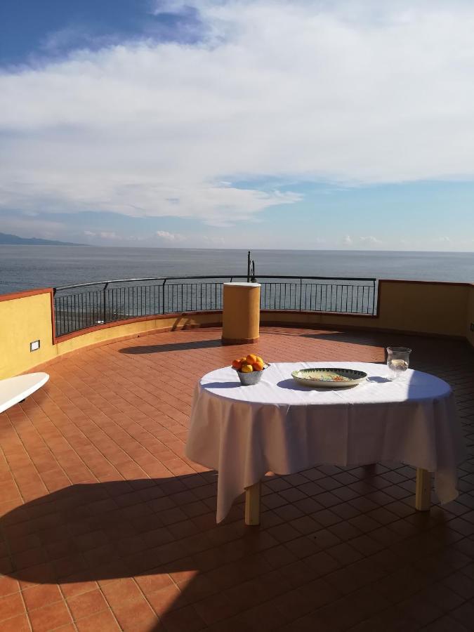 Casa Carmelo Apartman Nizza di Sicilia Kültér fotó